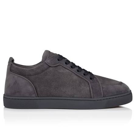 L0uboutin shoe no spikes